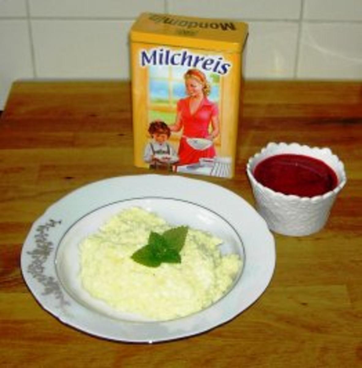 Fluffig-cremiger Milchreis mit beschwipstem Himbeerpüree (ohne Sahne) - Rezept