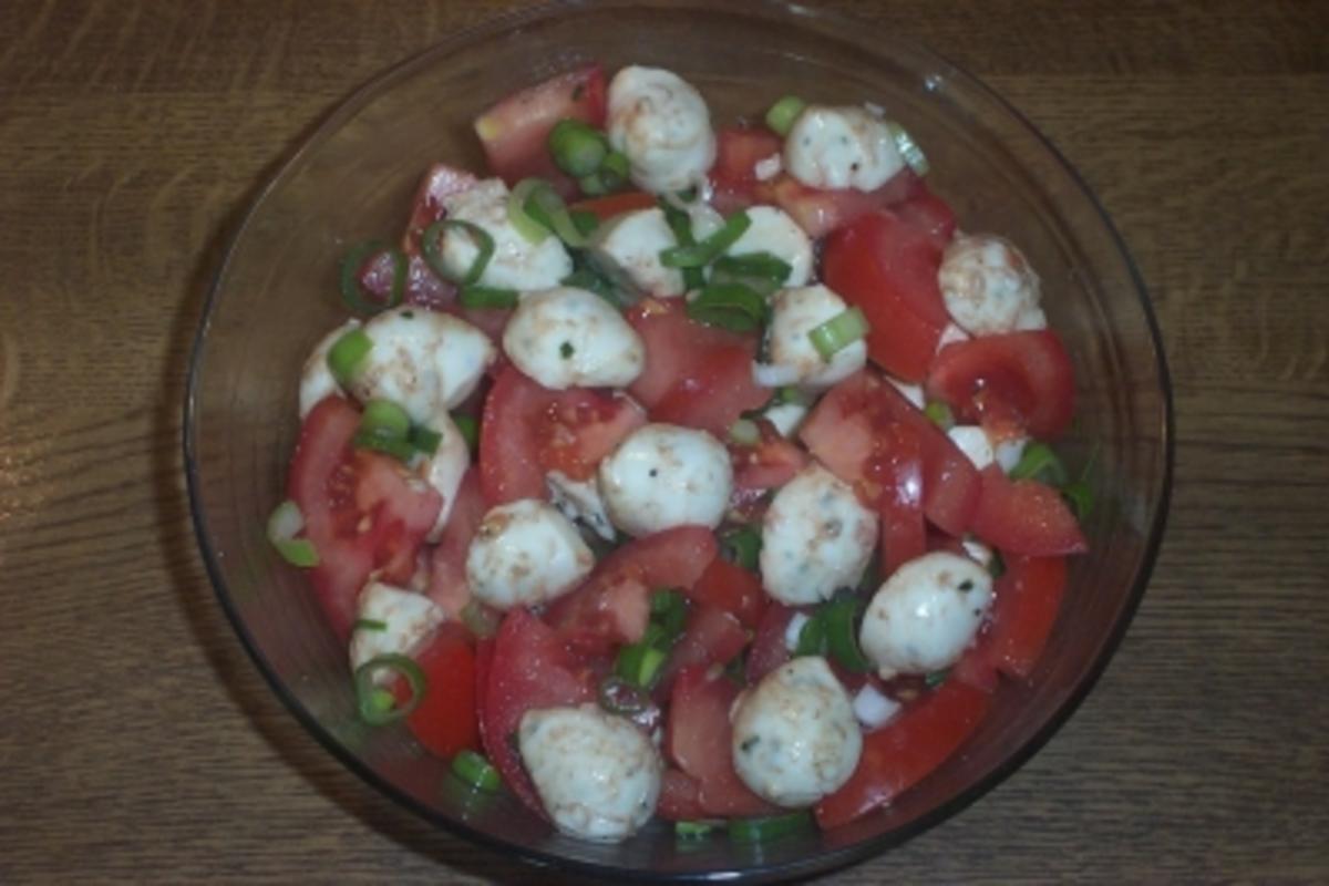 Mozarella-Tomaten-Salat - Rezept