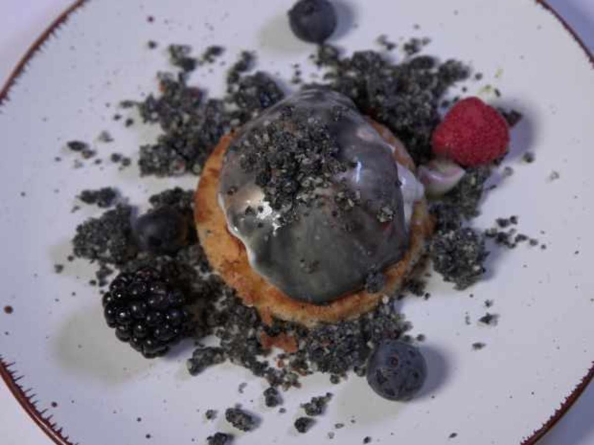 Brownie mit Fruchtpüree und Schokomousse - Rezept - Bild Nr. 2